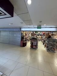 Lucky Plaza (D9), Shop House #595602441